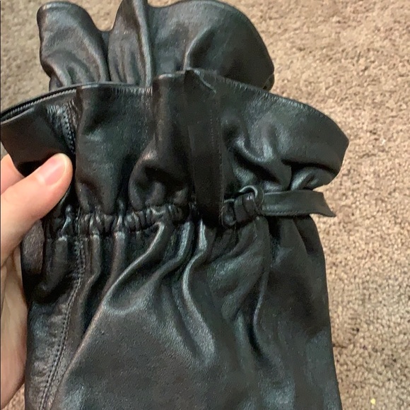 Shoes - Picture 4 of 6